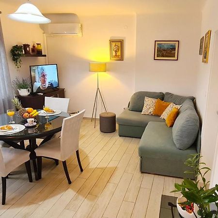 Apartment Sara Poljud Split Dış mekan fotoğraf