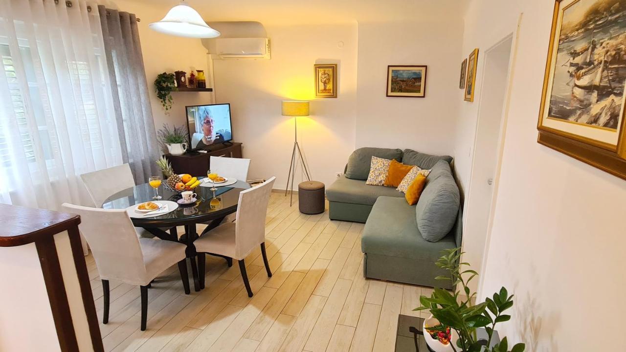 Apartment Sara Poljud Split Dış mekan fotoğraf
