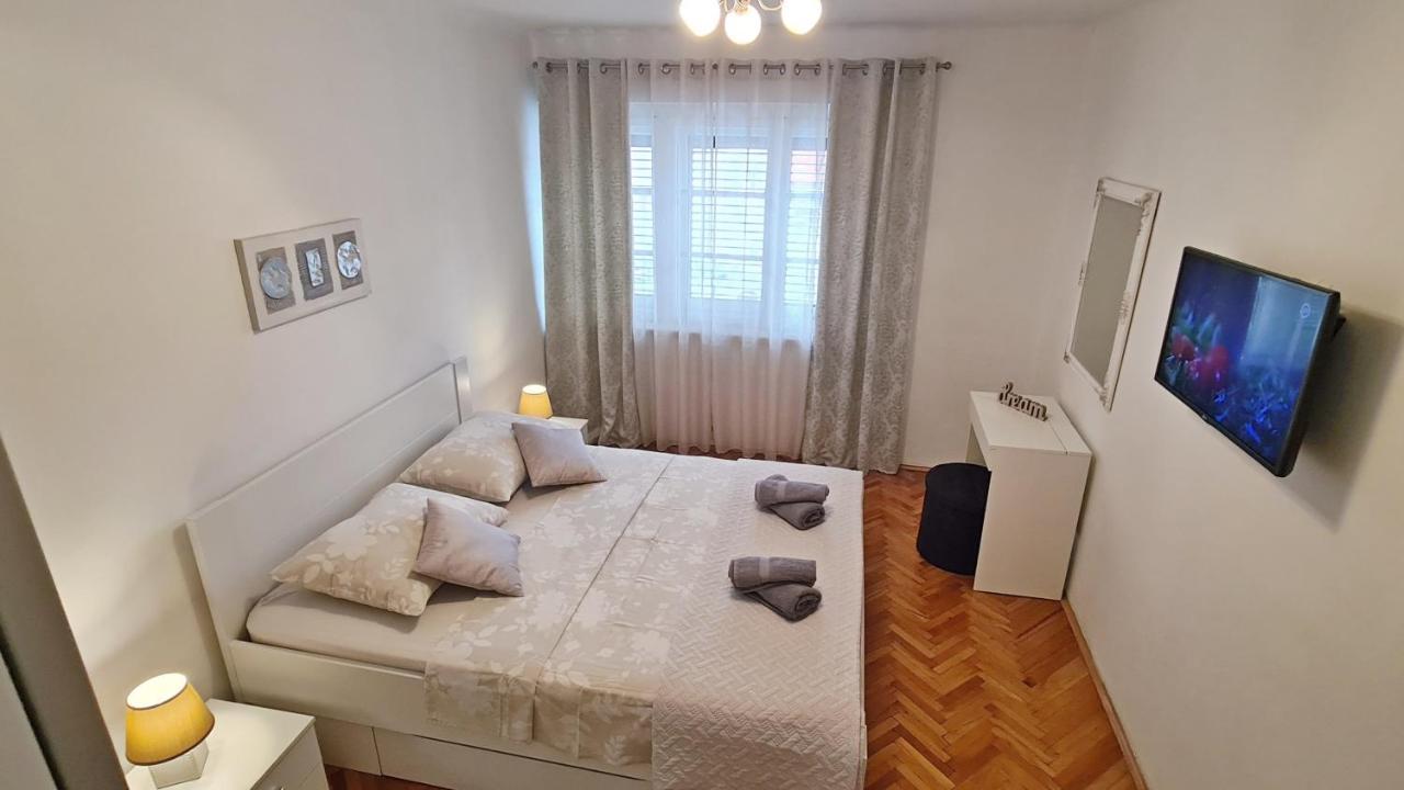 Apartment Sara Poljud Split Dış mekan fotoğraf